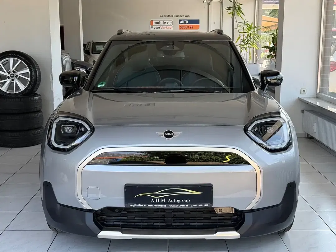 MINI Aceman SE Favoured Trim - Thumbnail 3