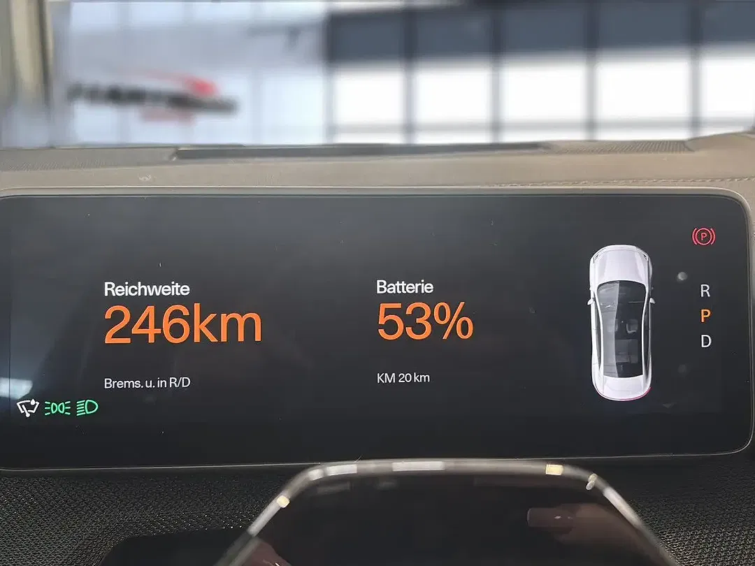 Polestar 4 Long Range - Thumbnail 12