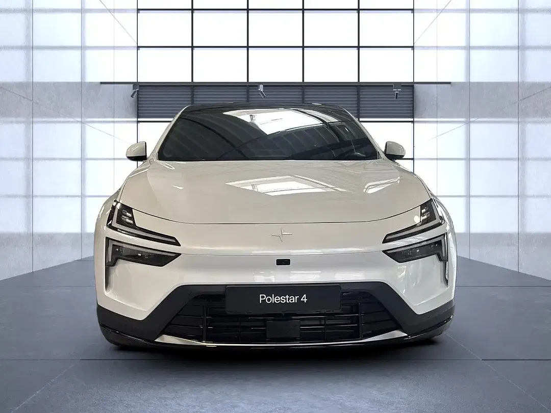 Polestar 4 Long Range - Thumbnail 5