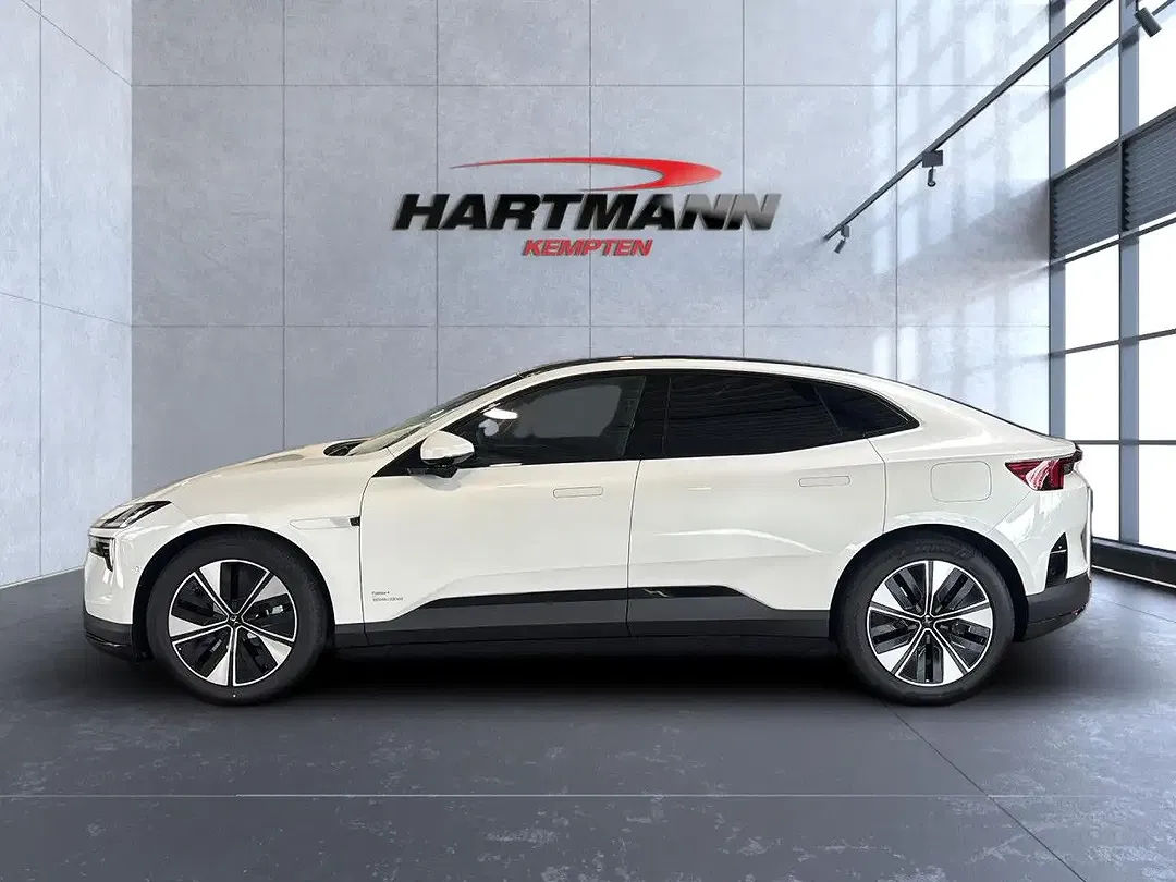 Polestar 4 Long Range - Thumbnail 6