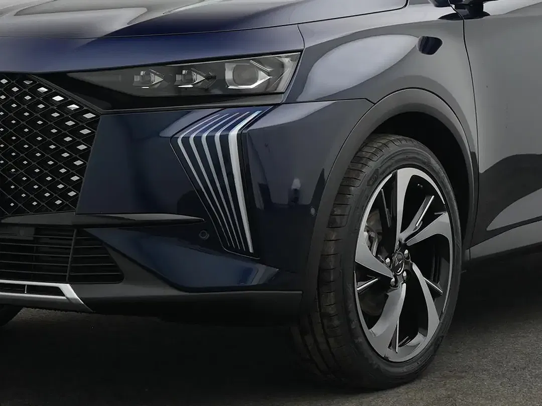 DS Automobiles DS 7 Crossback - Thumbnail 8