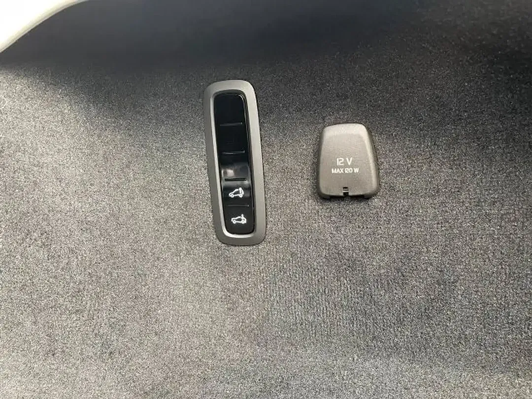 Volvo ES90 Single Motor Extended Range Ultra - Thumbnail 10