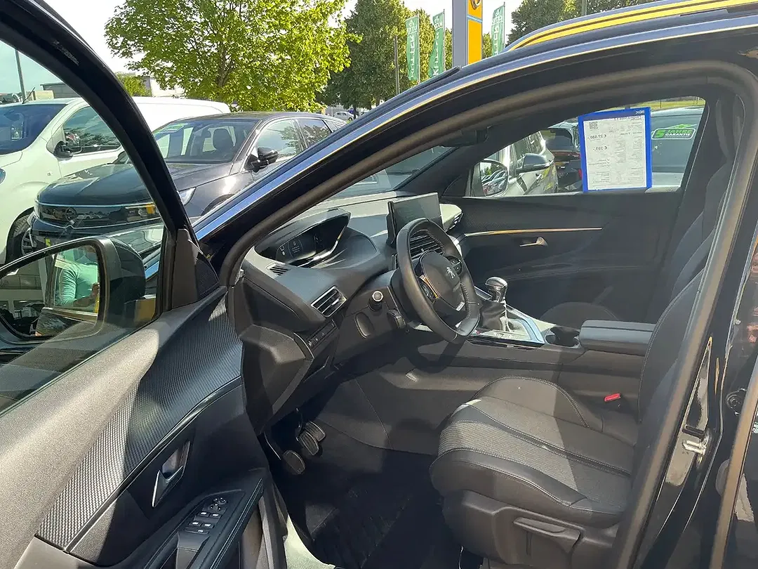 Peugeot 5008 130 PureTech Allure Pack - Thumbnail 8