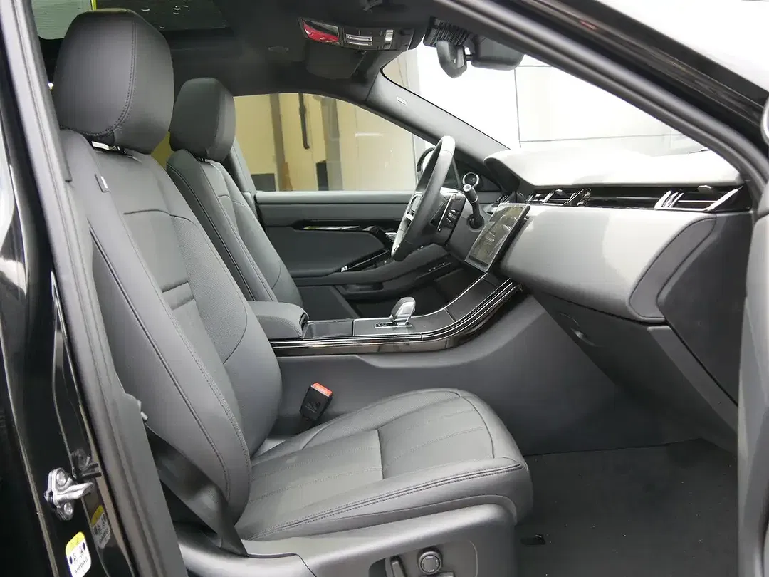 Land Rover Range Rover Evoque Dynamic SE - Thumbnail 3