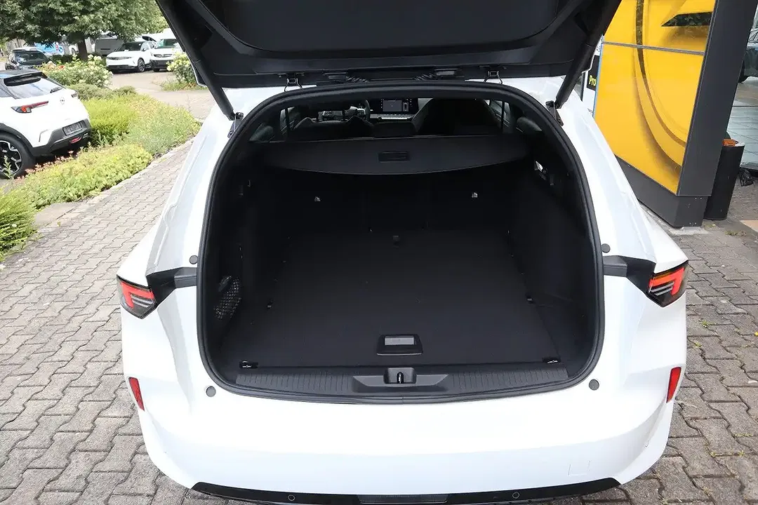 Opel Astra 1.5 D Ultimate - Thumbnail 3