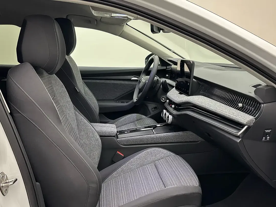 Skoda Superb 2.0 TDI DSG Combi Selection - Thumbnail 9