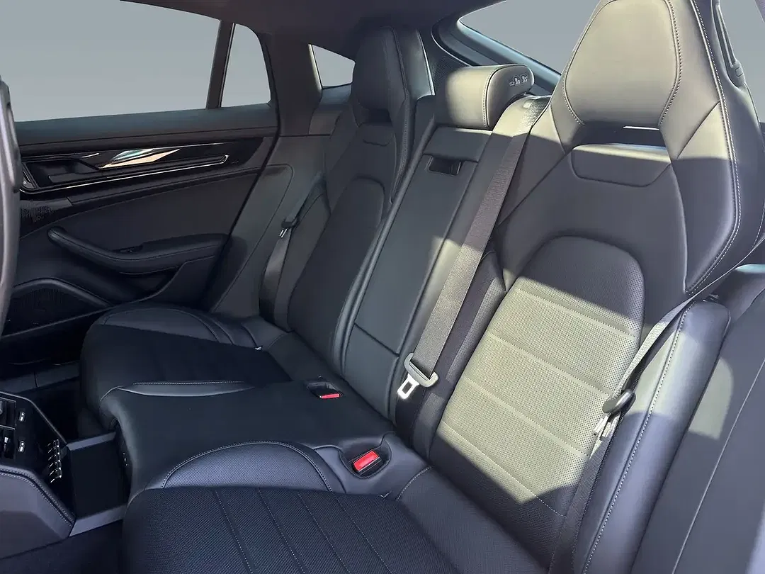 Porsche Panamera E-Hybrid Active - Thumbnail 11