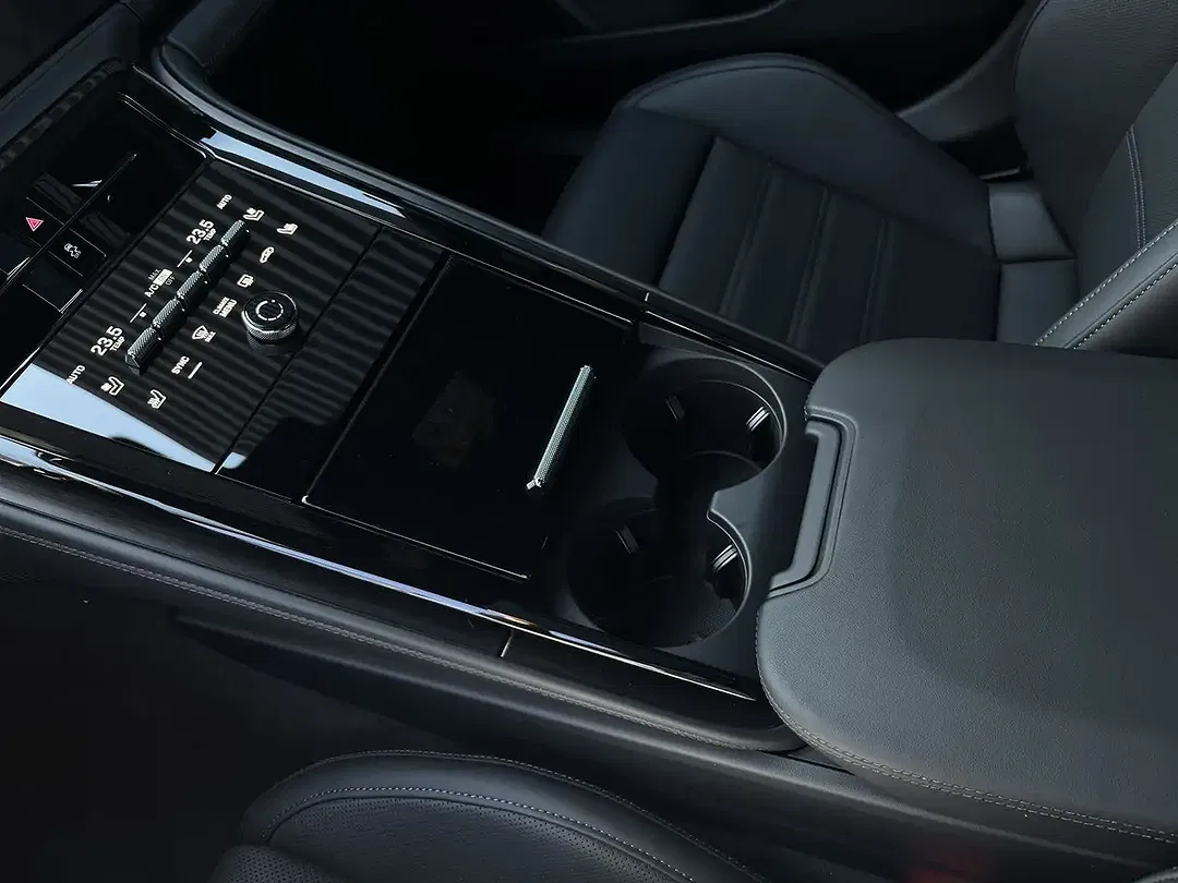 Porsche Panamera E-Hybrid Active - Thumbnail 14
