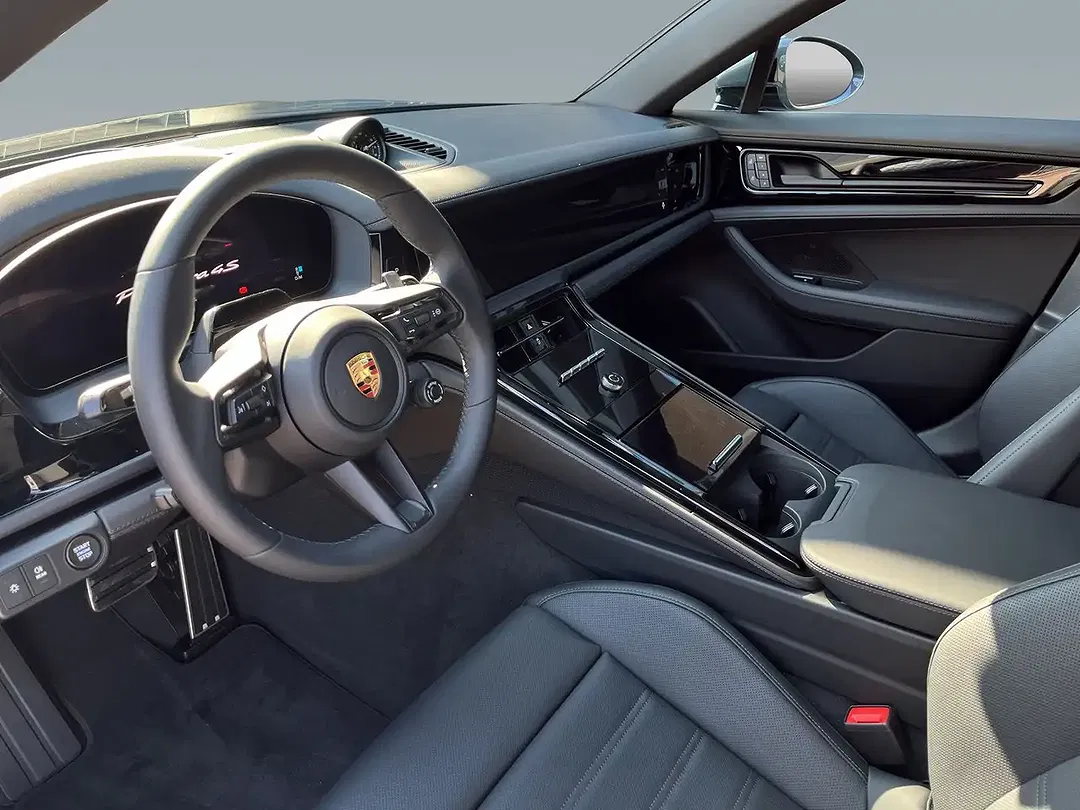 Porsche Panamera E-Hybrid Active - Thumbnail 4