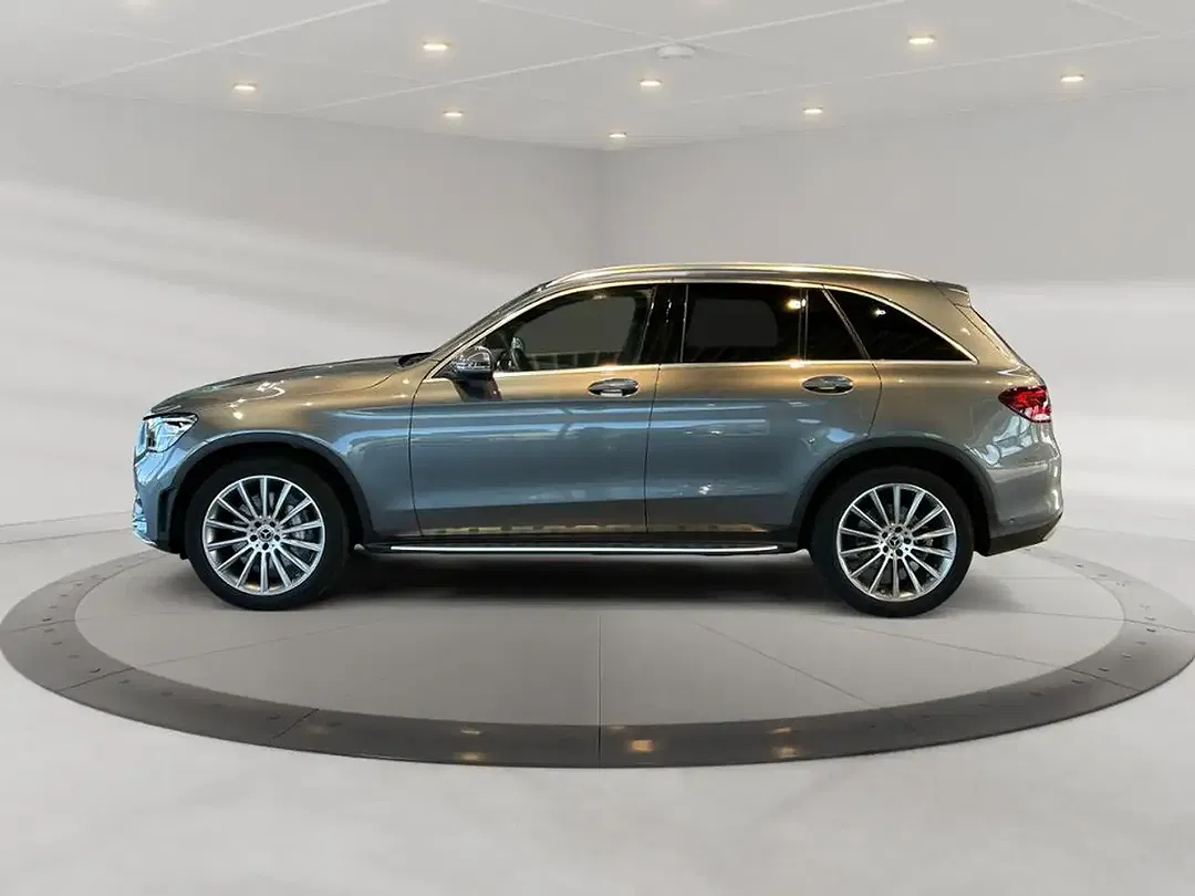 Mercedes-Benz GLC 300 4MATIC AMG MBUX - Thumbnail 3