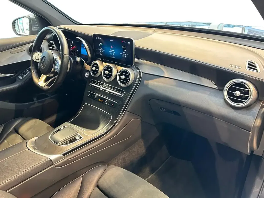 Mercedes-Benz GLC 300 4MATIC AMG MBUX - Thumbnail 6