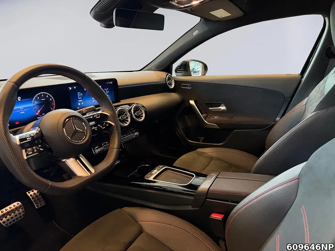 Mercedes-Benz A 200 AMG - Thumbnail 10