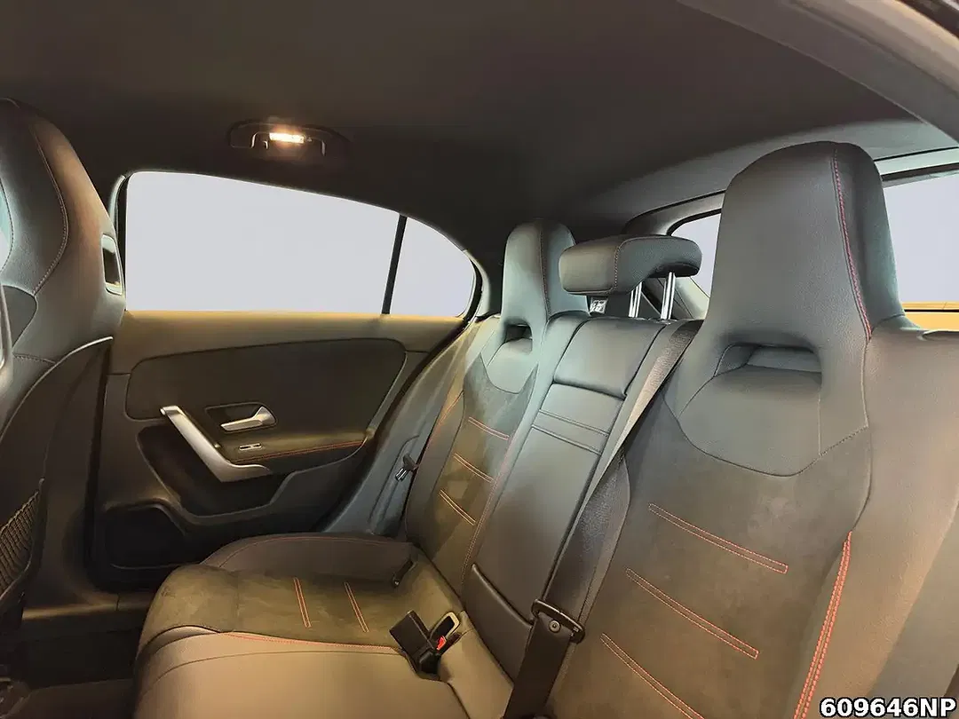 Mercedes-Benz A 200 AMG - Thumbnail 11