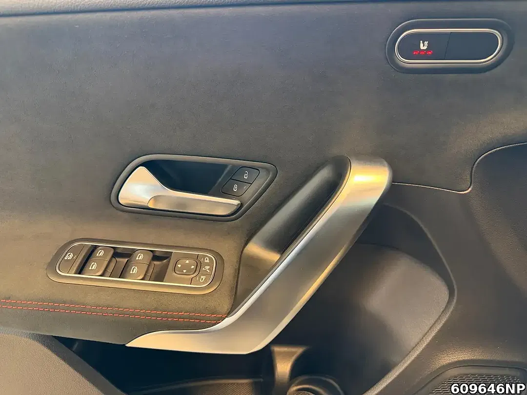Mercedes-Benz A 200 AMG - Thumbnail 14