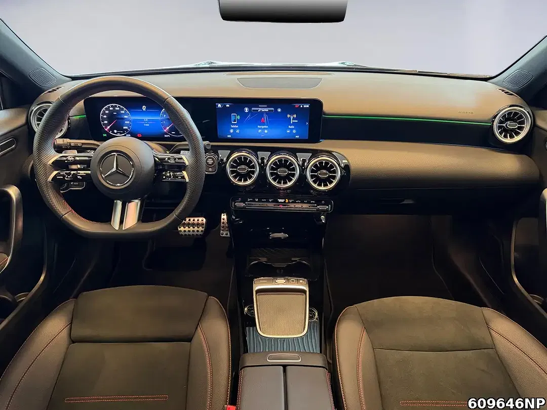Mercedes-Benz A 200 AMG - Thumbnail 8