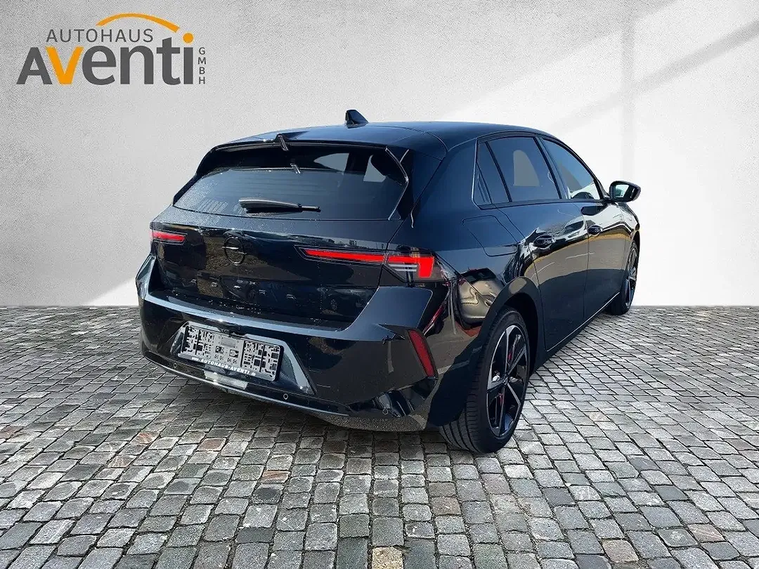 Opel Astra GS - Thumbnail 2