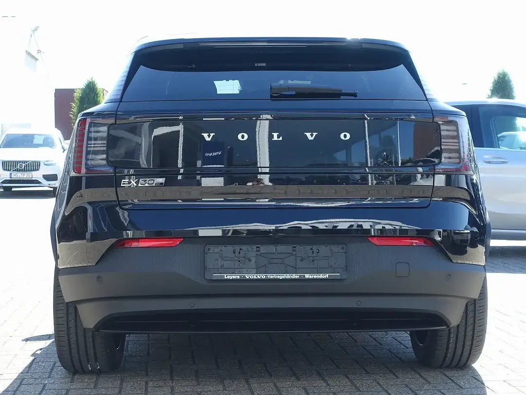 Volvo EX30 EV AWD Ultra - Thumbnail 4