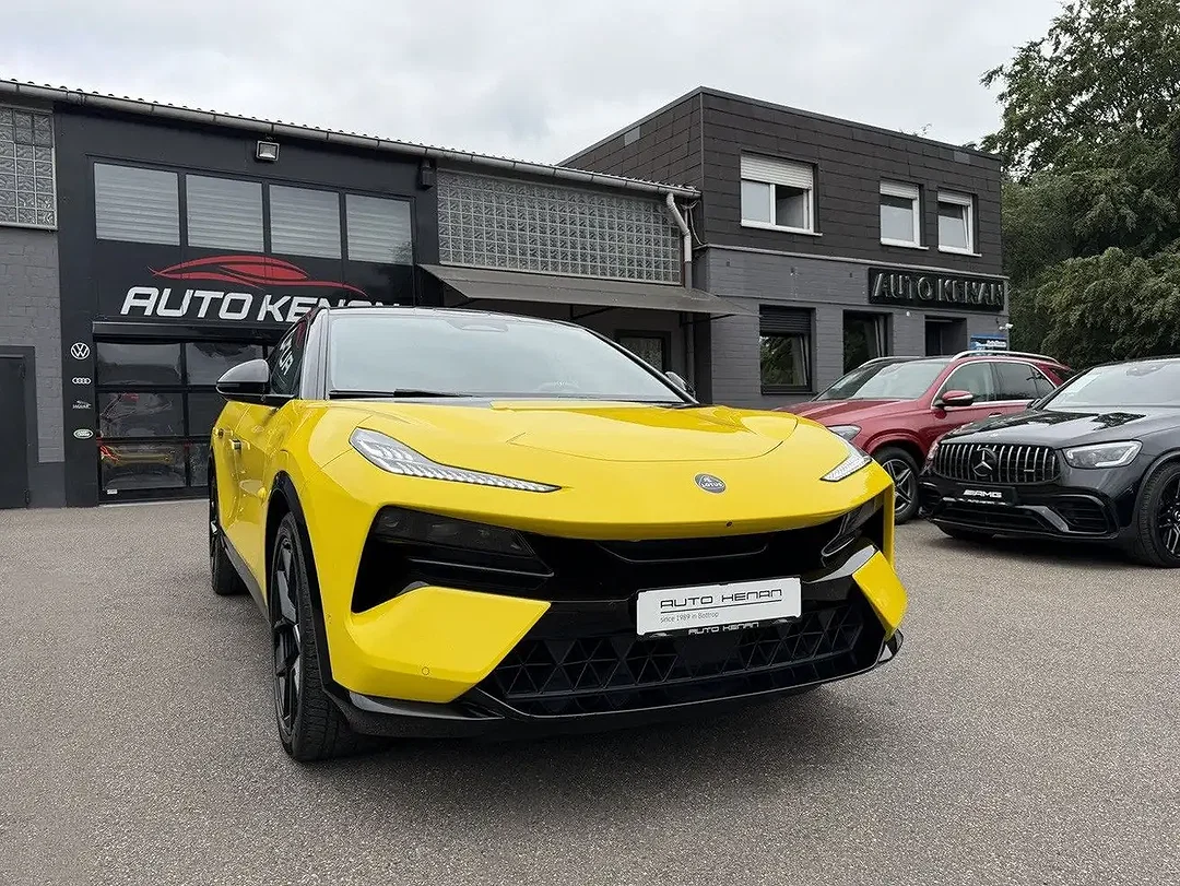 Lotus Eletre - Afbeelding 1