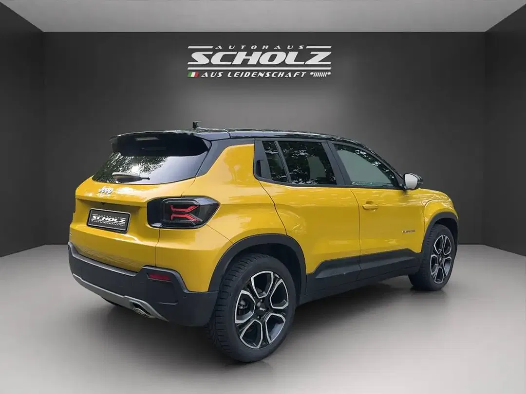 Jeep Avenger 1.2 e-Hybrid T3 MHEV Summit - Thumbnail 4