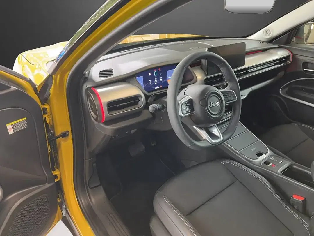 Jeep Avenger 1.2 e-Hybrid T3 MHEV Summit - Thumbnail 7