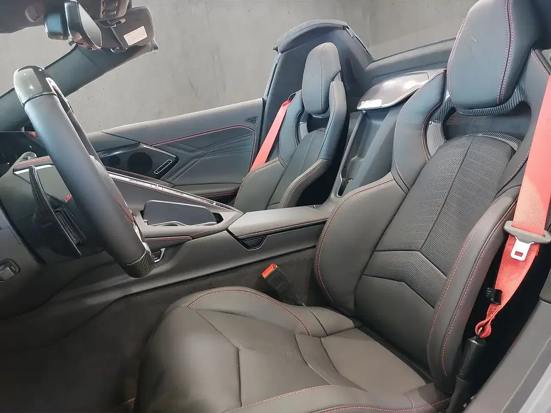 Corvette C8 E-Ray 3LZ Convertible - Thumbnail 9