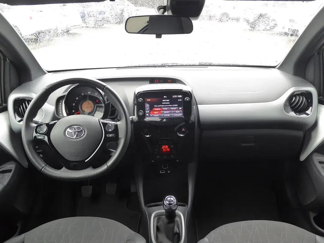 Toyota Aygo - Thumbnail 10