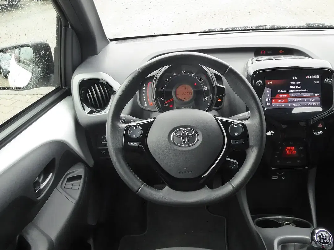 Toyota Aygo - Thumbnail 11