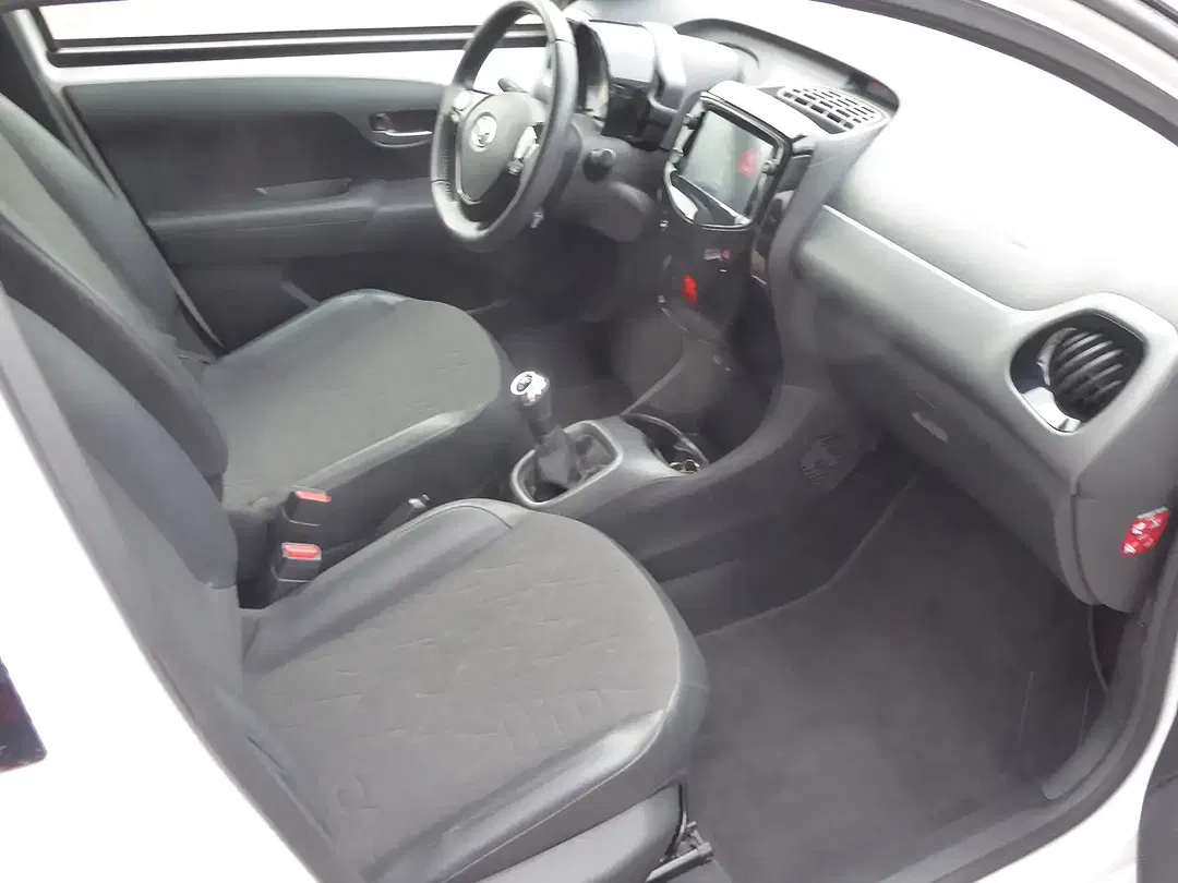 Toyota Aygo - Thumbnail 14