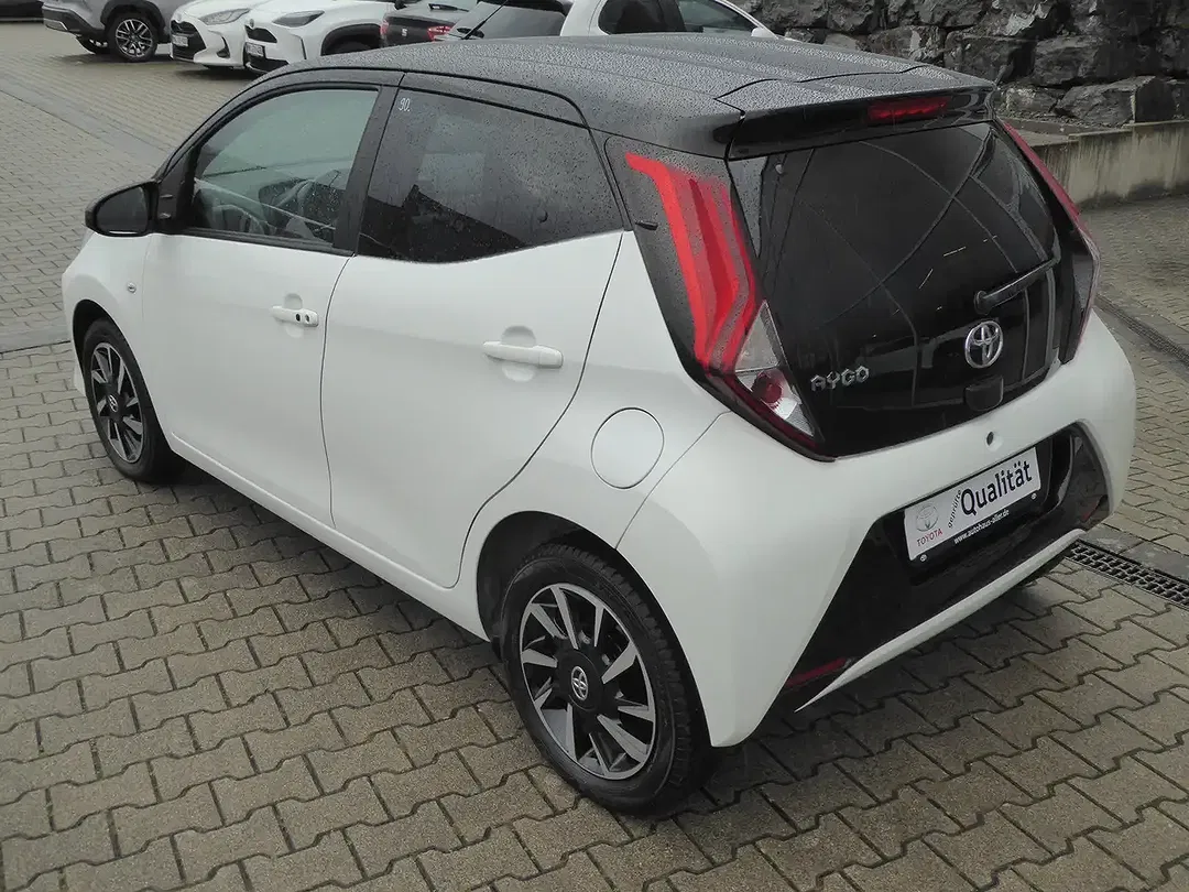 Toyota Aygo - Thumbnail 5