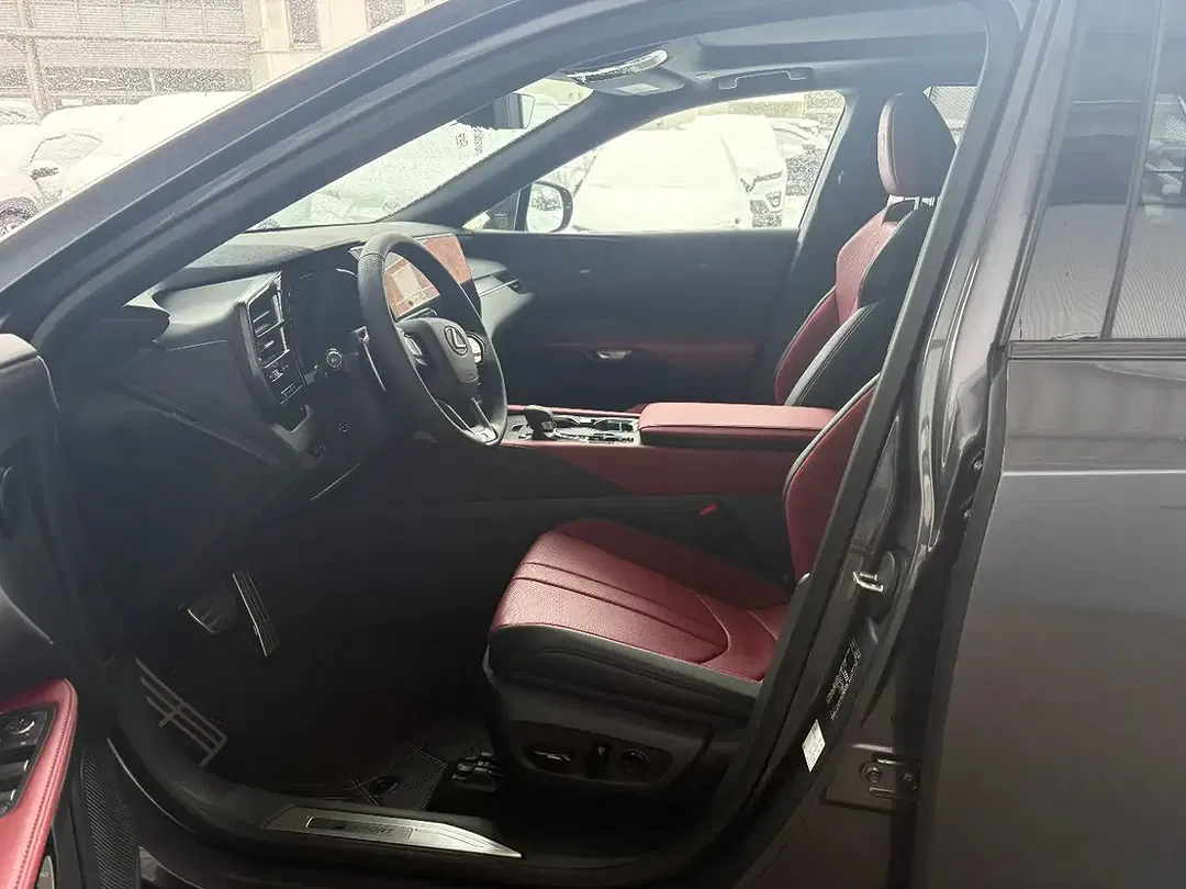 Lexus RX 500h DIRECT4 F SPORT+ - Thumbnail 4