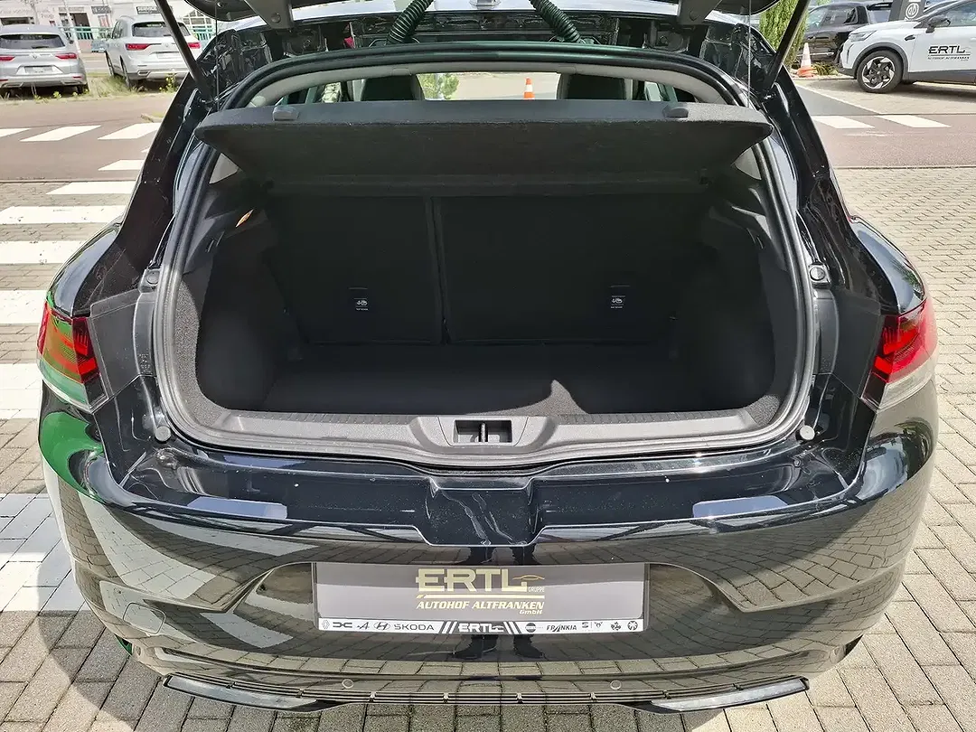 Renault Megane TCe Intens - Thumbnail 8