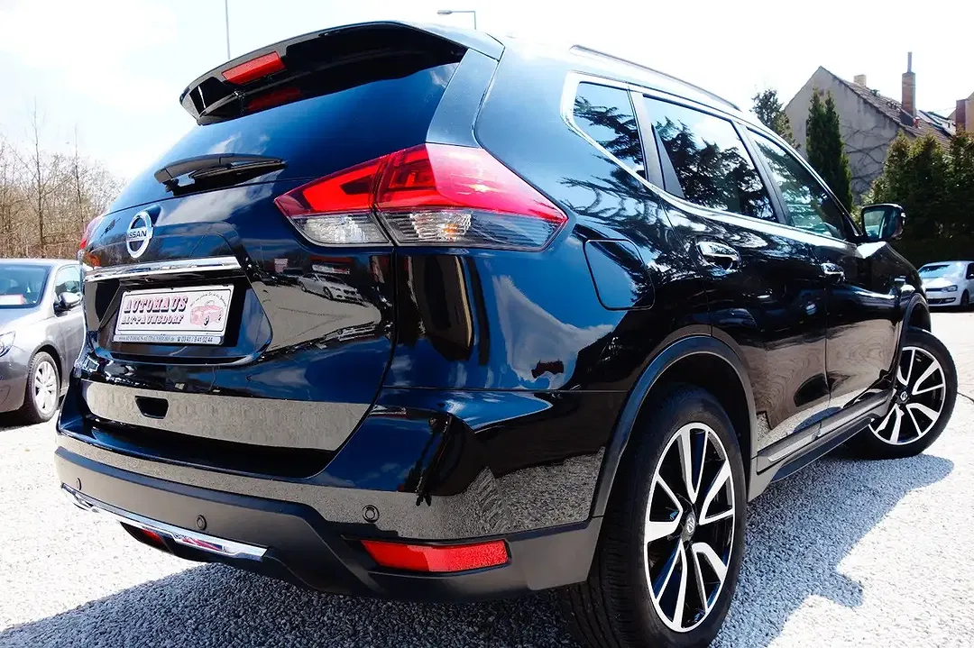 Nissan X-Trail Tekna - Thumbnail 3