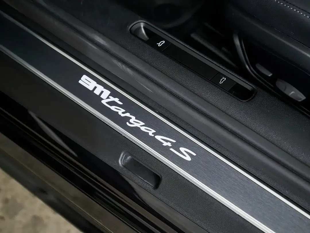 Porsche 911 Targa 4S - Thumbnail 14
