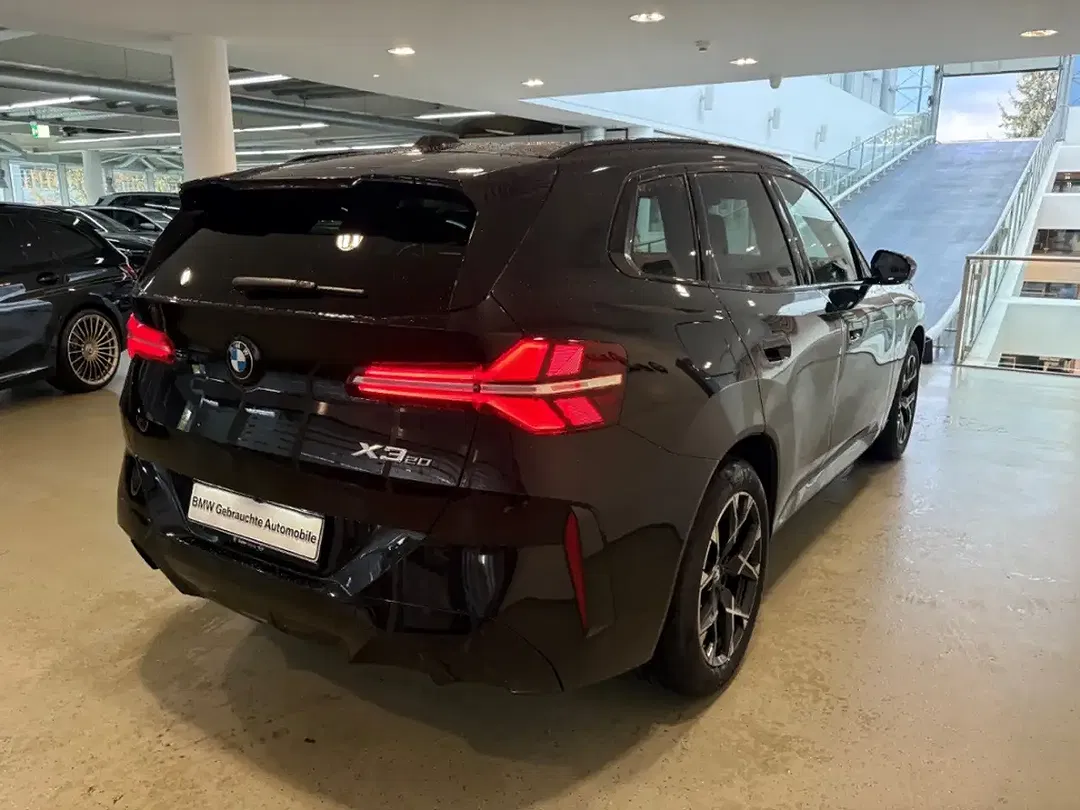 BMW X3 xDrive - Thumbnail 3