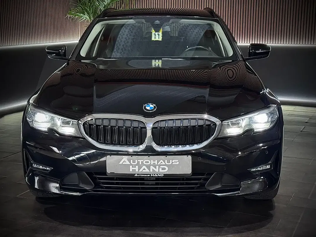 BMW 330 Advantage Touring - Thumbnail 3