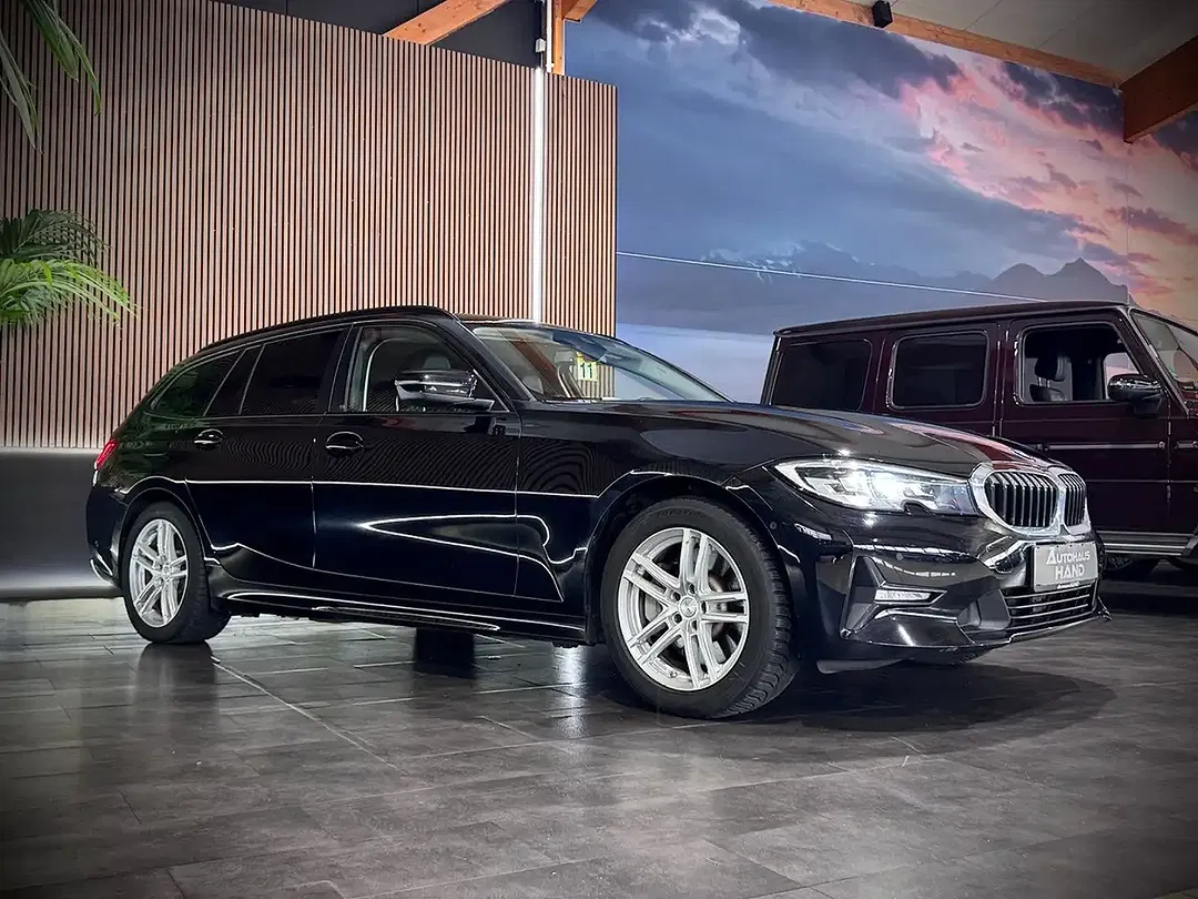 BMW 330 Advantage Touring - Thumbnail 4
