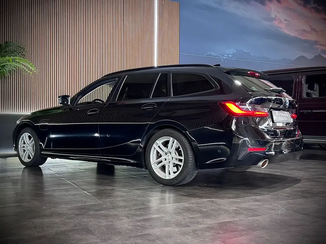BMW 330 Advantage Touring - Thumbnail 7