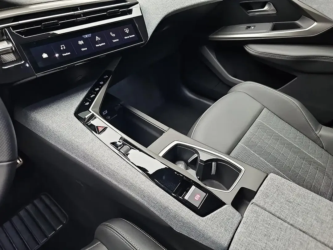 Peugeot 5008 145 e-DSC6 Hybrid GT - Thumbnail 12