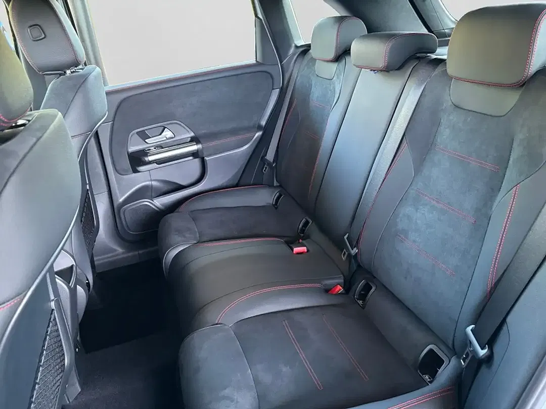 Mercedes-Benz B 200 - Thumbnail 14