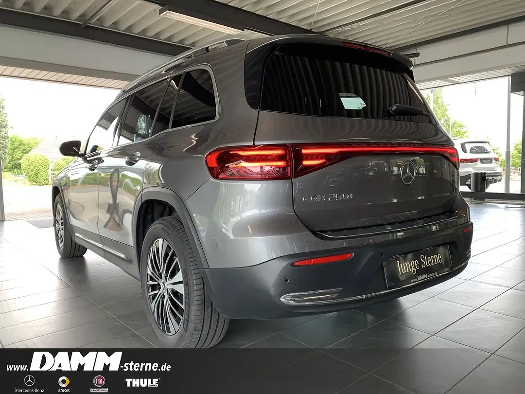 Mercedes-Benz EQB 250 - foto 2