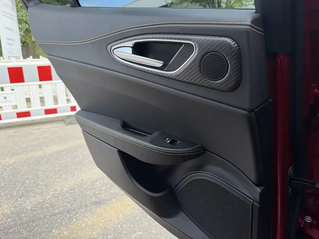 Alfa Romeo Giulia Quadrifoglio - foto 28