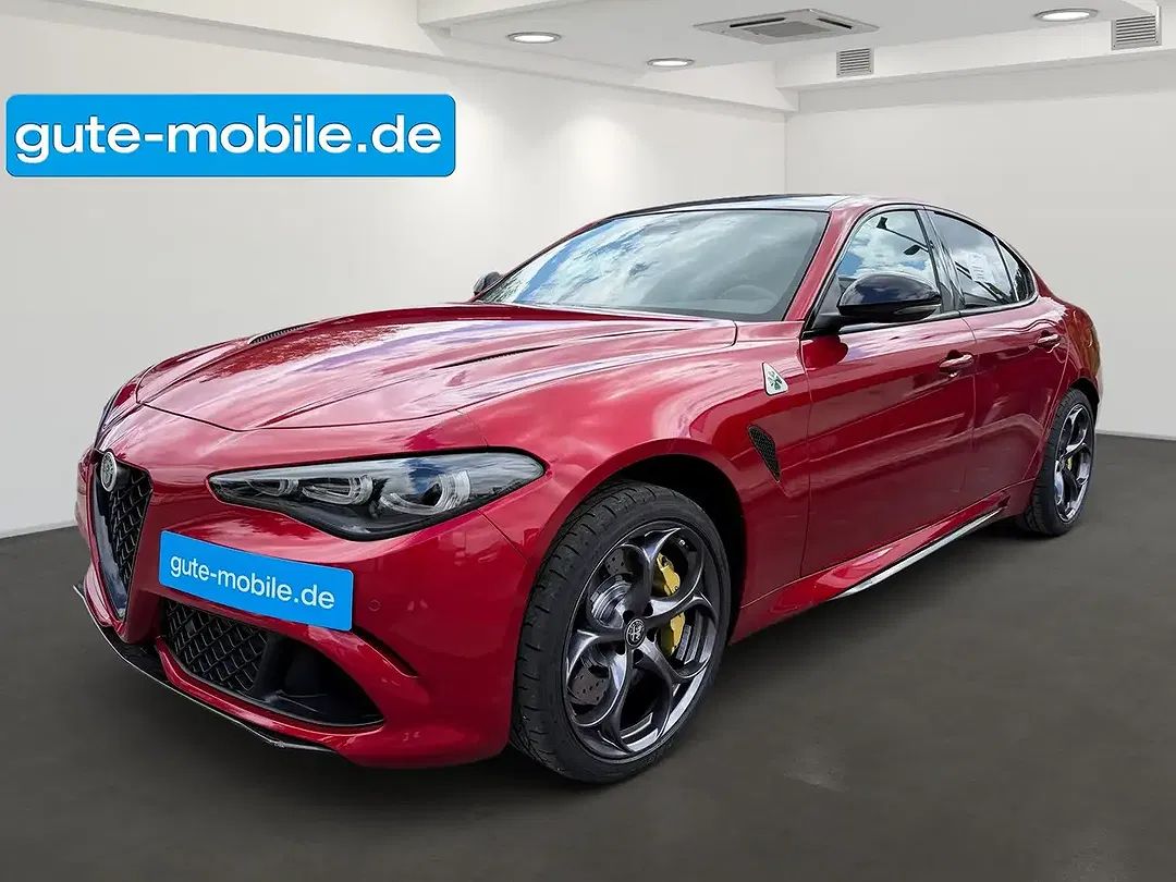 Alfa Romeo Giulia Quadrifoglio - Thumbnail 3