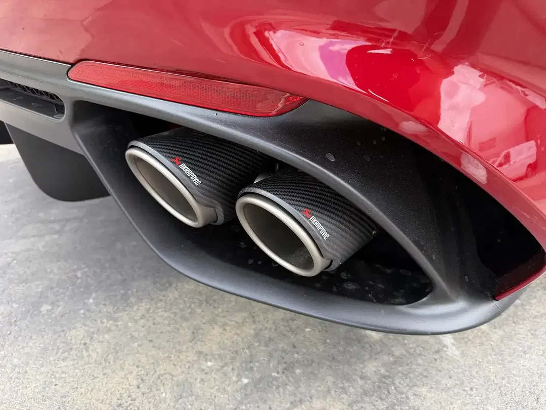 Alfa Romeo Giulia Quadrifoglio - Thumbnail 9