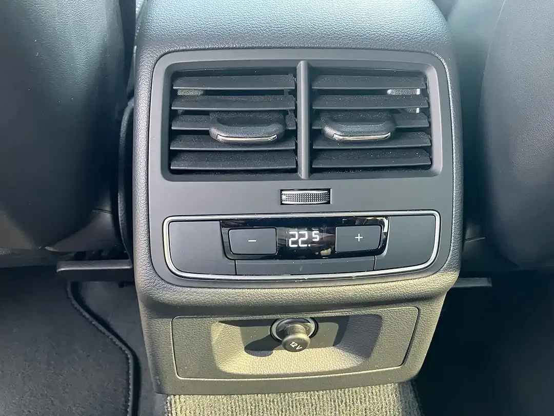 Audi A4 S tronic quattro Avant S line - Thumbnail 13