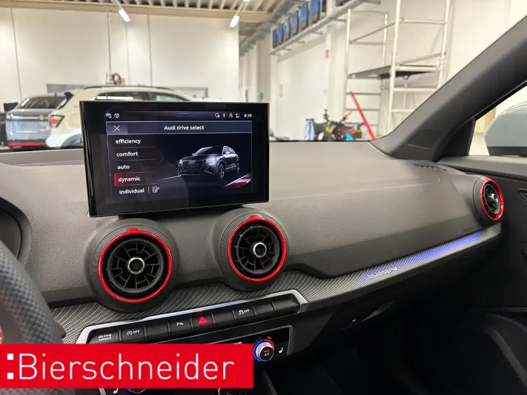 Audi SQ2 Matrix LED S line - Thumbnail 12