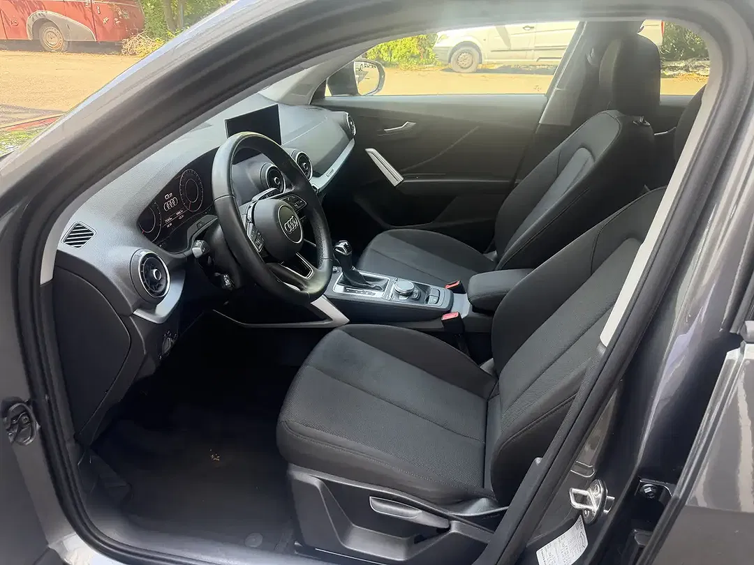 Audi Q2 35 TFSI S line - Thumbnail 13