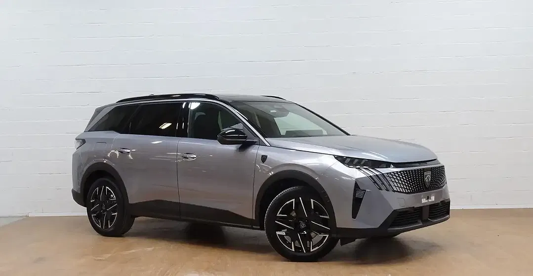 Peugeot 5008 145 e-DSC6 Hybrid GT - Thumbnail 1