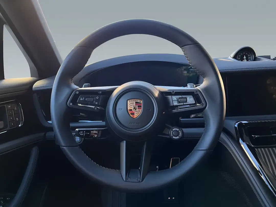 Porsche Panamera E-Hybrid 4 - Thumbnail 10