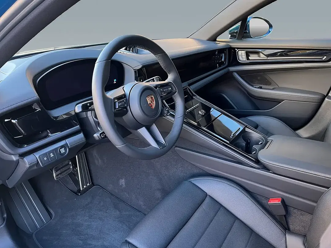Porsche Panamera E-Hybrid 4 - Thumbnail 4