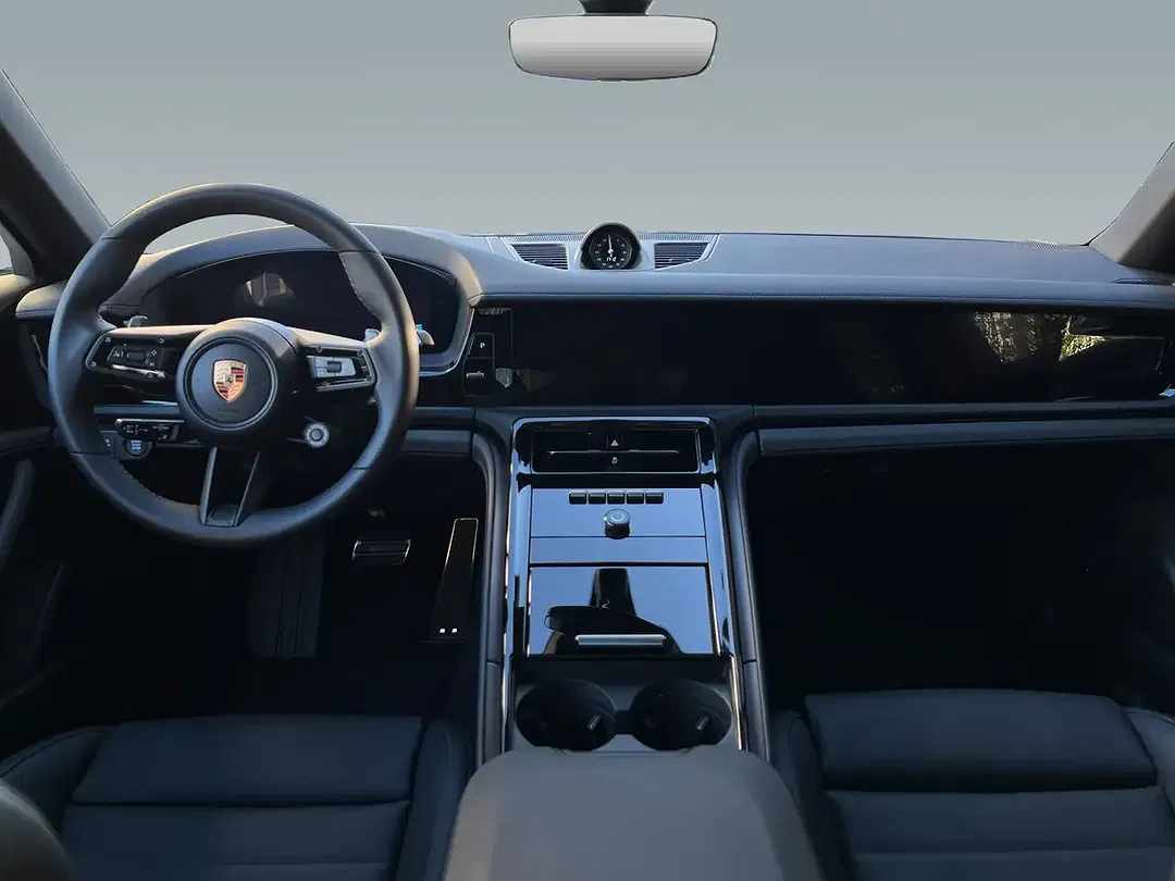 Porsche Panamera E-Hybrid 4 - Thumbnail 9